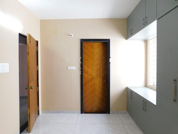 Bedroom in 3 BHK Apartment at Standalone Building Miyapur, Miyapur – for Rent