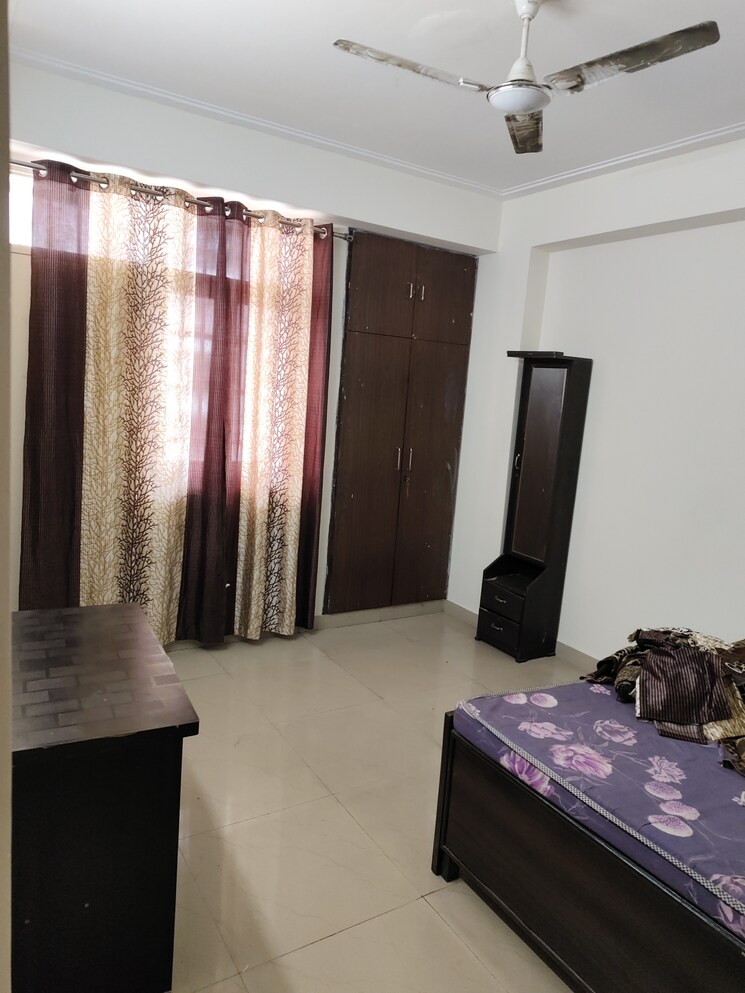 Bedroom, nitishree-aura-chimera 3 Bedroom 1425 Sq.Ft. Apartment In Raj Nagar Extension Ghaziabad 8731479