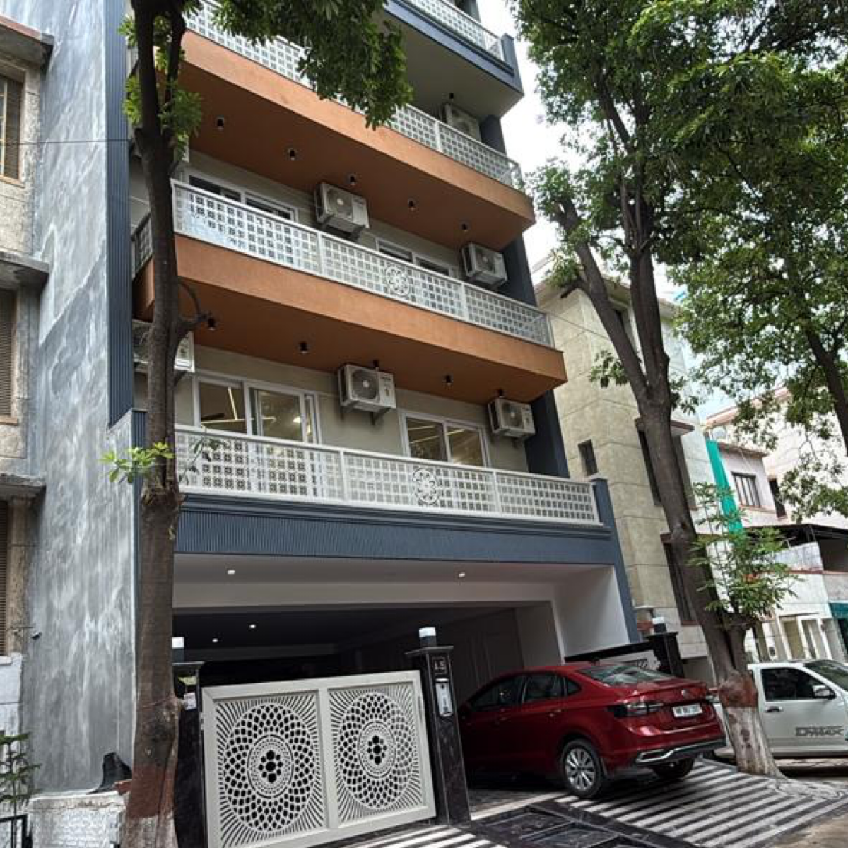 3 BHK Builder Floor For Sale in South CitY-2