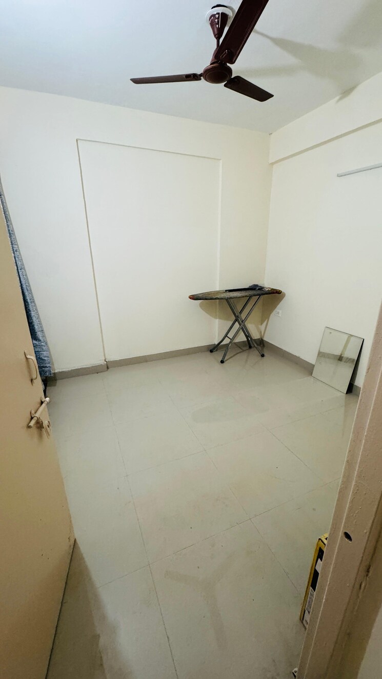 Room, bptp-elite-floors 3 Bedroom 1450 Sq.Ft. Builder Floor In Sector 83 Faridabad 8731631