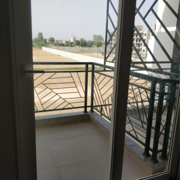 Balcony in 3 BHK Apartment at Central Park Flower Valley Aqua Front Towers, Sohna Sector 33 – for Rent