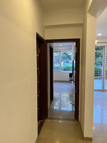 Room in 3.5 BHK Builder Floor at Unitech Woodstock Floors, Sector 50 – for Rent