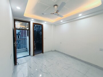 Room in 2 BHK Builder Floor at Chattarpur – for Sale
