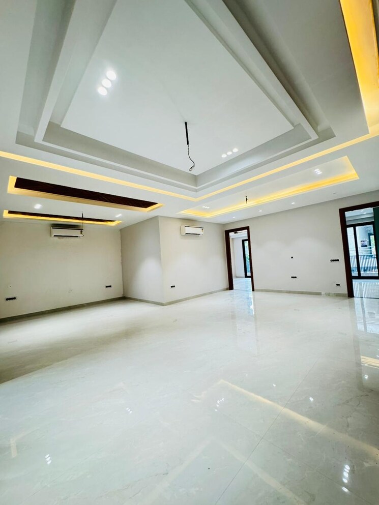 Room, ansal-api-esencia 4 Bedroom 300 Sq.Yd. Builder Floor In Sector 67 Gurgaon 8731660