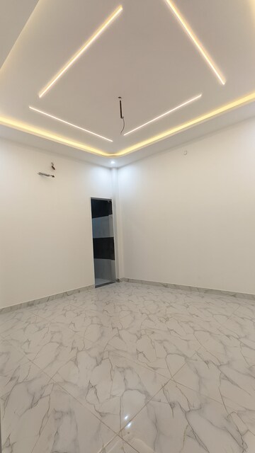 Room in 3 BHK Independent House at Matiyari – for Sale