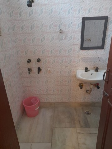 Bathroom in 2 BHK Builder Floor at RWA Apartments Sector 50, Sector 50 – for Rent