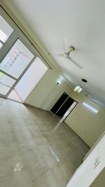 Furnished Amenities in 3 BHK Apartment at SDS NRI Residency Omega II, Omega Ii Greater Noida – for Rent