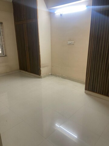 Room in 3 BHK Apartment at Vasavis Bhuvana, Yousufguda – for Rent