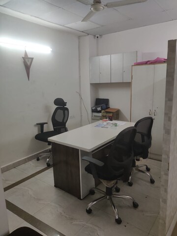  Office Space For Rent in Yusuf Sarai