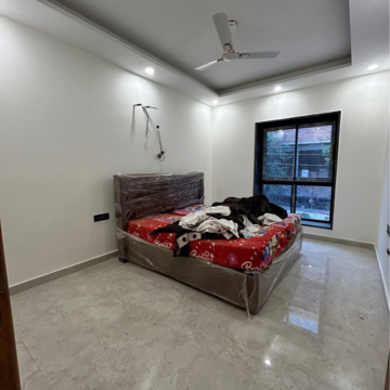 Bedroom in 2 BHK Apartment at Sector 23 – for Rent