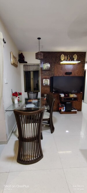 Furnished Amenities in 2 BHK Apartment at Cosmos Jewels Solitaire, Ghodbunder Road – for Sale