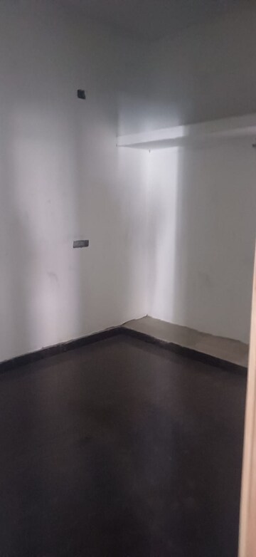Room in 5 BHK Independent House at Banjara Layout – for Sale