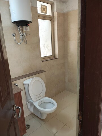 Bathroom in 4 BHK Builder Floor at Unitech Woodstock Floors, Sector 50 – for Rent