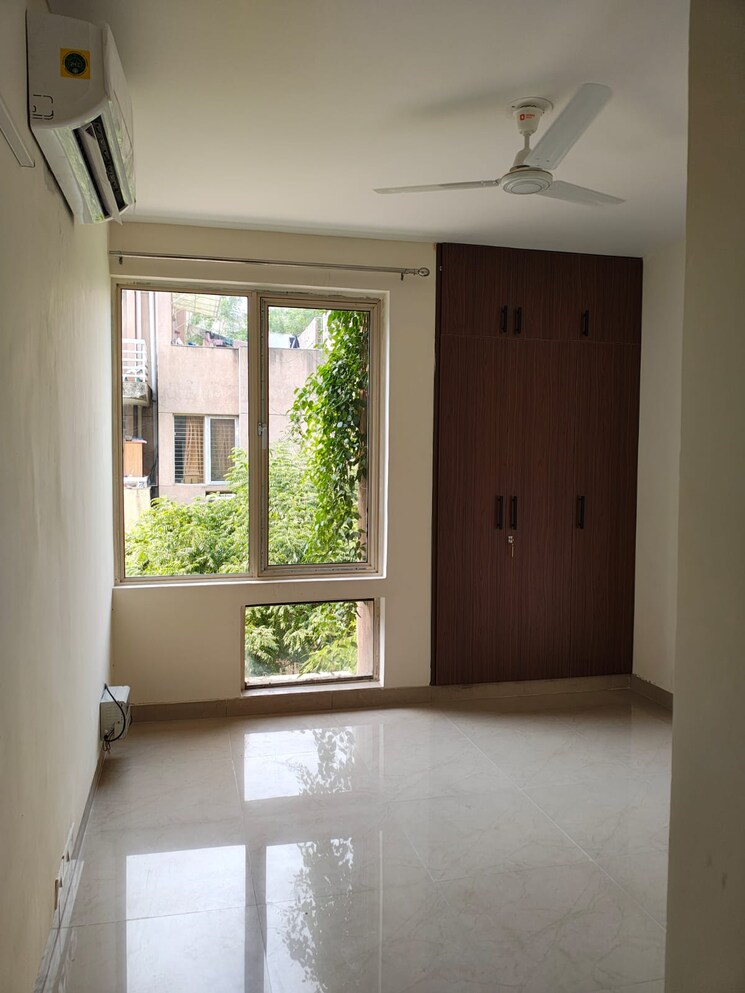 Room, unitech-woodstock-floors 4 Bedroom 4500 Sq.Ft. Builder Floor In Sector 50 Gurgaon 8731748