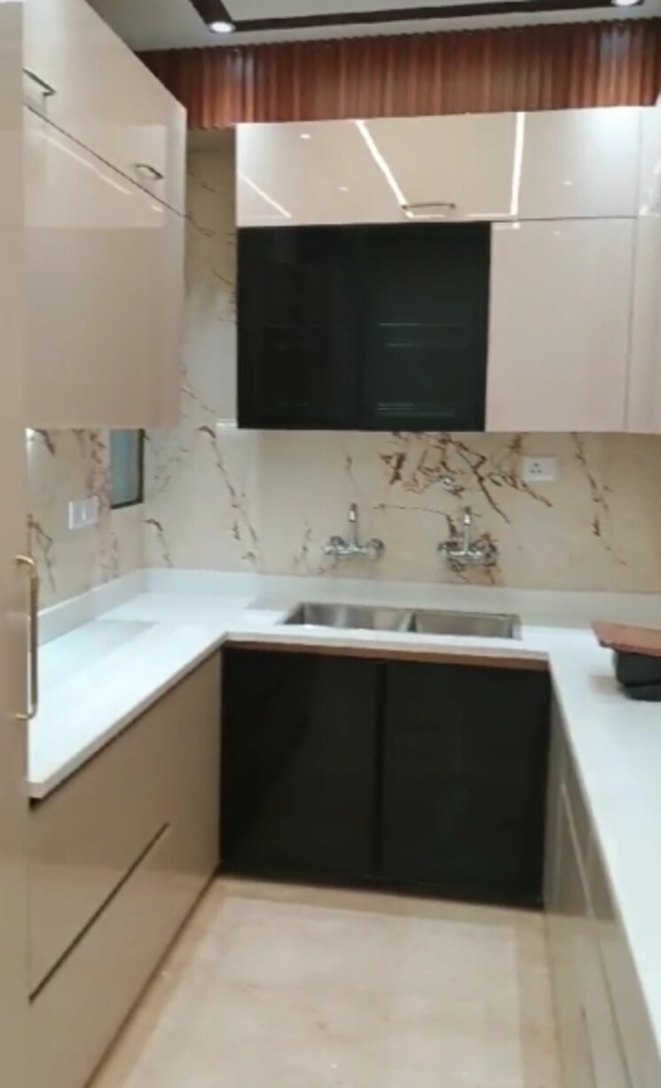 Kitchen, lajpat nagar 2 Bedroom 900 Sq.Ft. Builder Floor In Lajpat Nagar Delhi 8731745