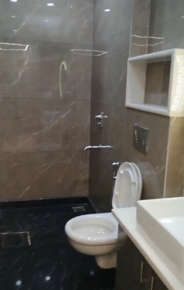Furnished Amenities in 2 BHK Builder Floor at Lajpat Nagar – for Sale