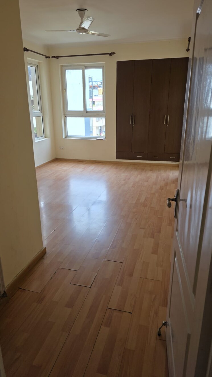 Room, orchid-petals 3.5 Bedroom 2850 Sq.Ft. Apartment In Sector 49 Gurgaon 8731785