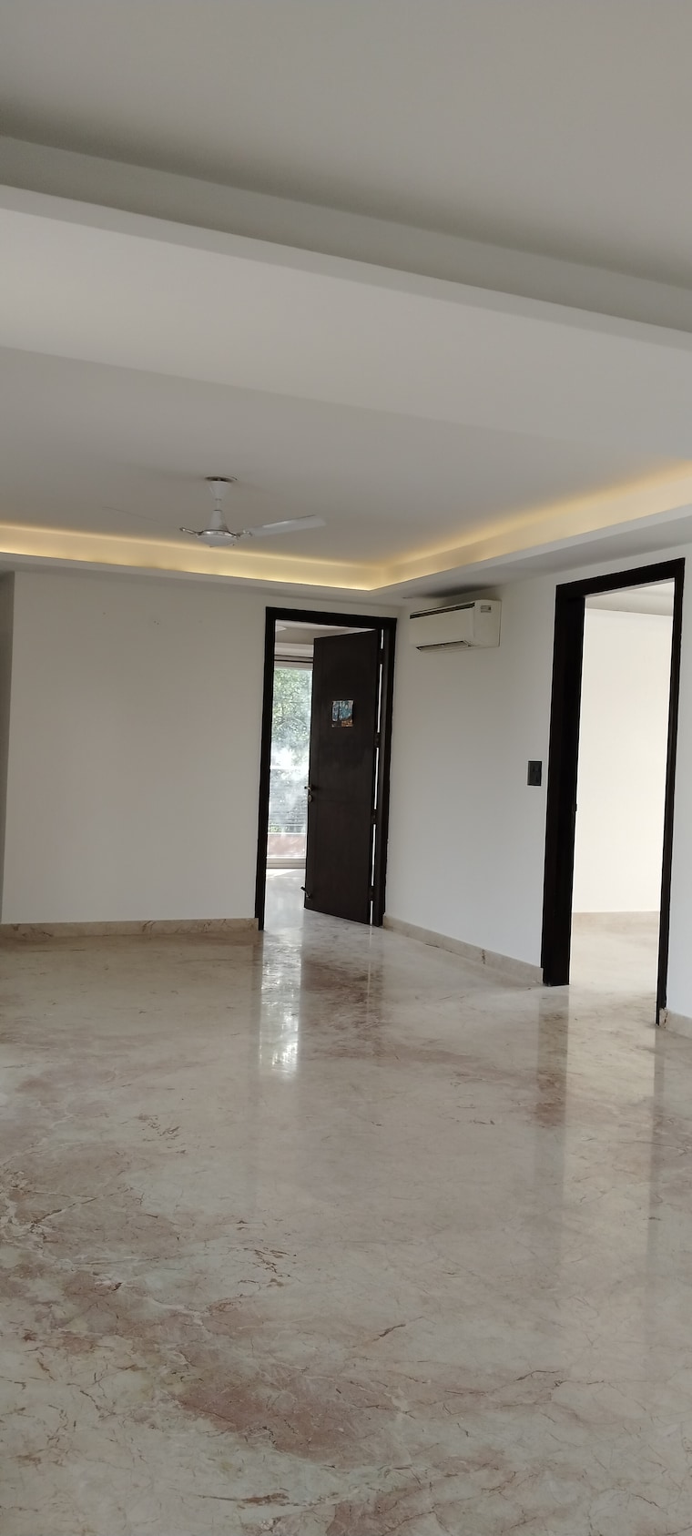 Room, unitech-south-city-ii 4 Bedroom 2600 Sq.Ft. Builder Floor In Sector 50 Gurgaon 8731761