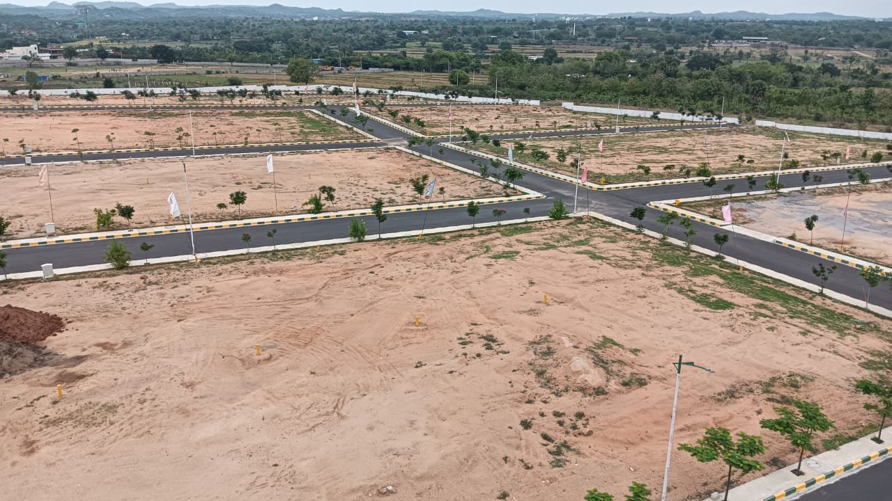 Plot For Sale in SR Sree City