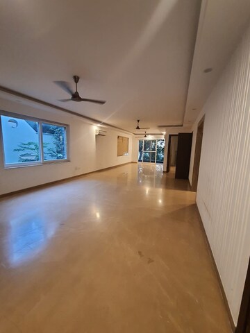 Room in 3 BHK Apartment at Maple Heights, Sector 43 – for Rent