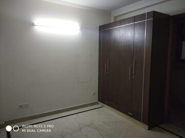 Room in 2 BHK Builder Floor at Saket – for Rent