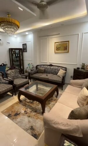 2 BHK Builder Floor For Sale in Lajpat Nagar