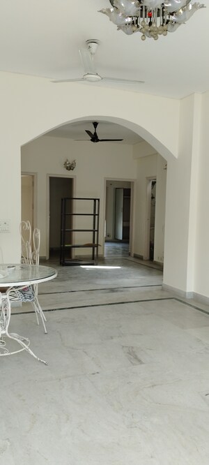 Room in 3 BHK Independent House at SS Mayfield Gardens, Sector 51 – for Sale