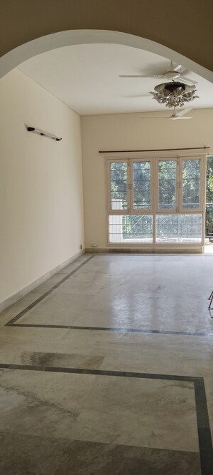 Room in 3 BHK Independent House at SS Mayfield Gardens, Sector 51 – for Sale