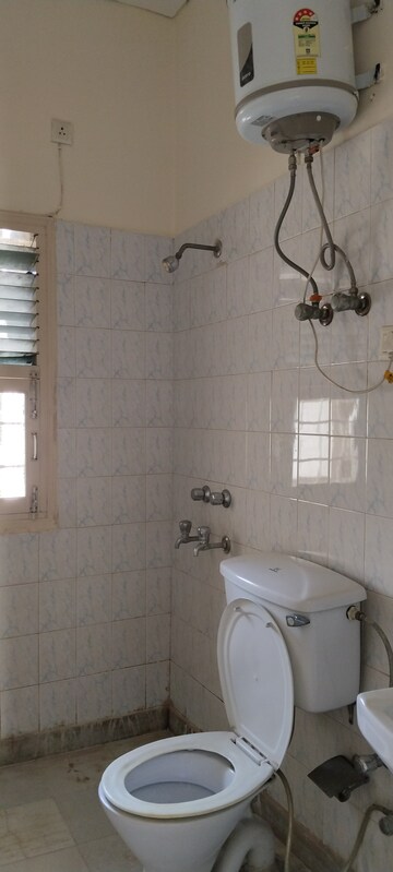 Bathroom in 3 BHK Independent House at SS Mayfield Gardens, Sector 51 – for Sale