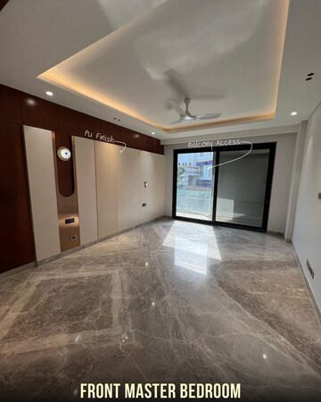 Room in 4 BHK Apartment at Antriksh Central Avenue, Sector 33 – for Sale