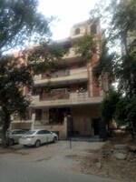 4 BHK + Pooja Room 311 Sq.Yd. Builder Floor in Chittaranjan Park