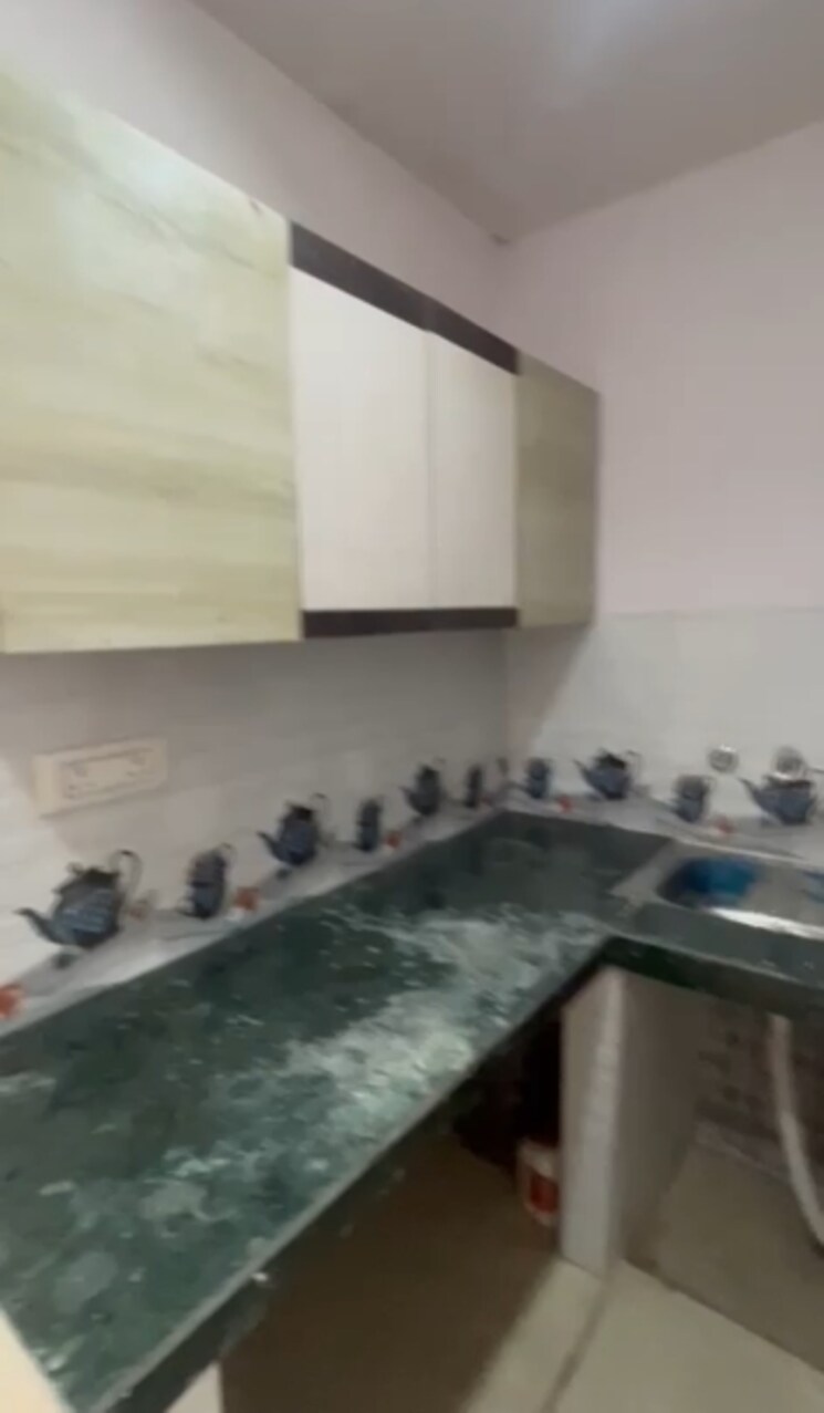 Kitchen, lajpat nagar 1 Bedroom 450 Sq.Ft. Independent House In Lajpat Nagar Delhi 8731825