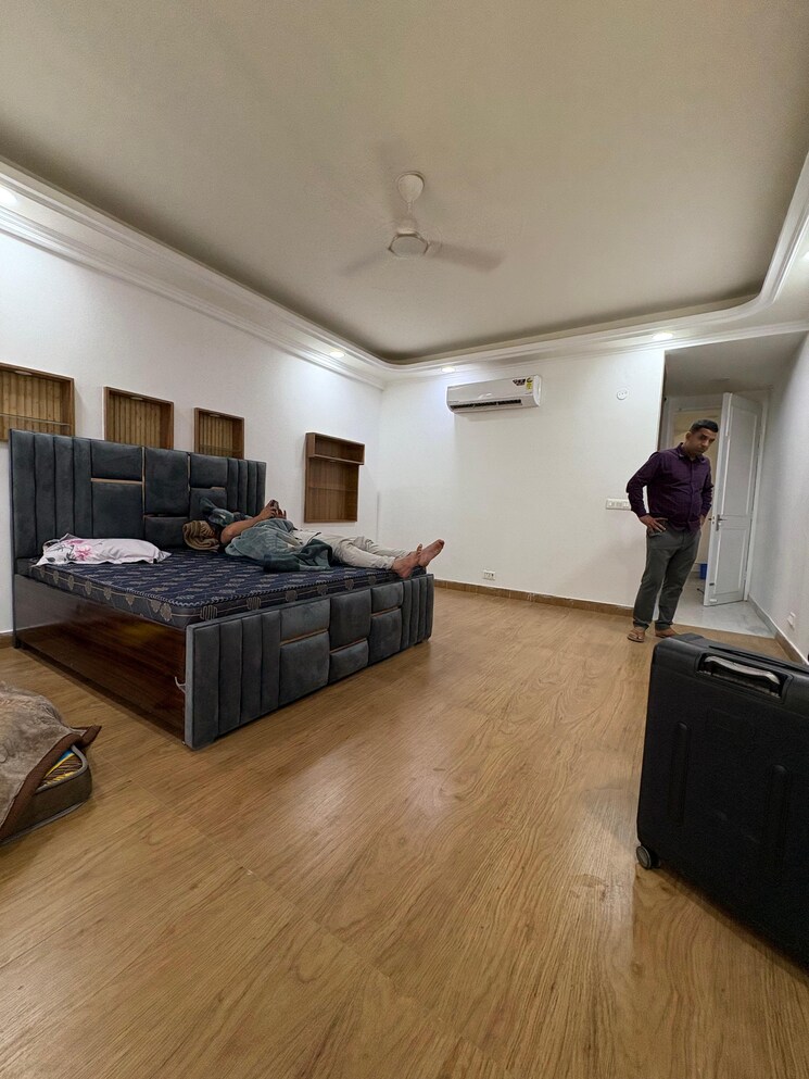 Bedroom, huda-staff-colony 4 Bedroom 360 Sq.Yd. Builder Floor In Sector 46 Gurgaon 8732318