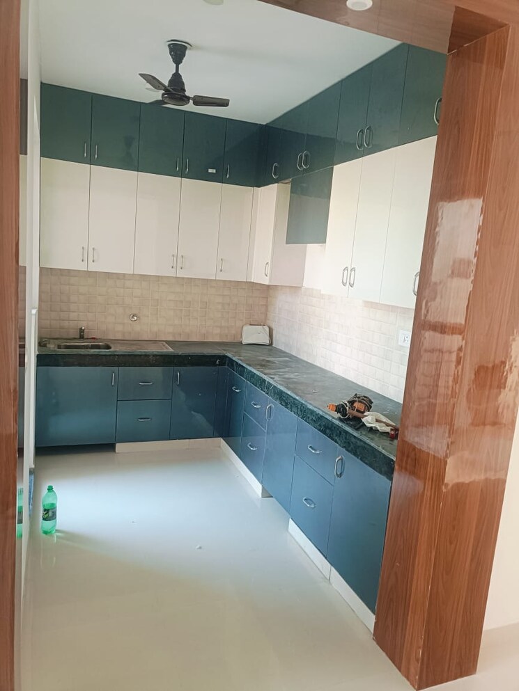 Kitchen, bptp-park-floors-i 4 Bedroom 1510 Sq.Ft. Apartment In Sector 77 Faridabad 8731848