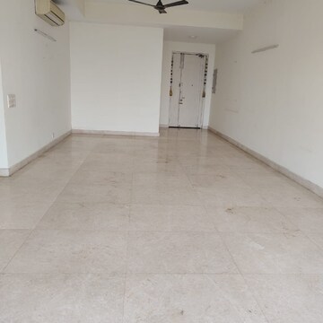Room in 4 BHK Apartment at Ireo Victory Valley, Ramgarh Dhani – for Rent