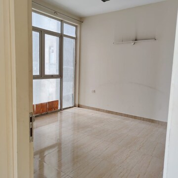 Room in 4 BHK Apartment at Ireo Victory Valley, Ramgarh Dhani – for Rent