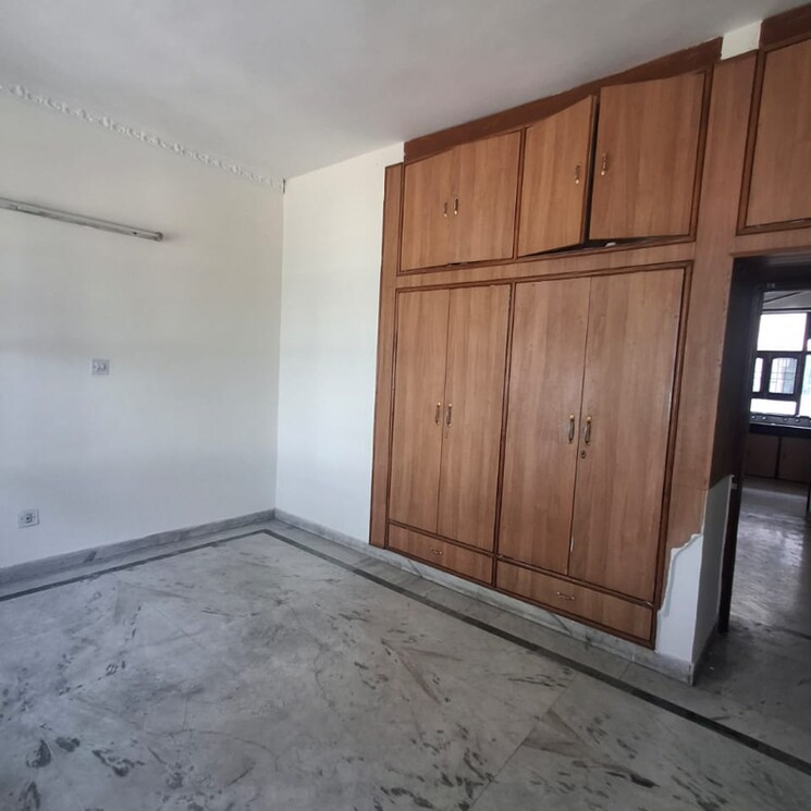 Room, sector 50 3 Bedroom 1550 Sq.Ft. Apartment In Sector 50 Chandigarh 8731868