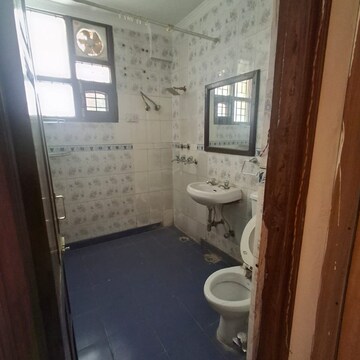 Bathroom in 3 BHK Apartment at Sector 50 – for Rent