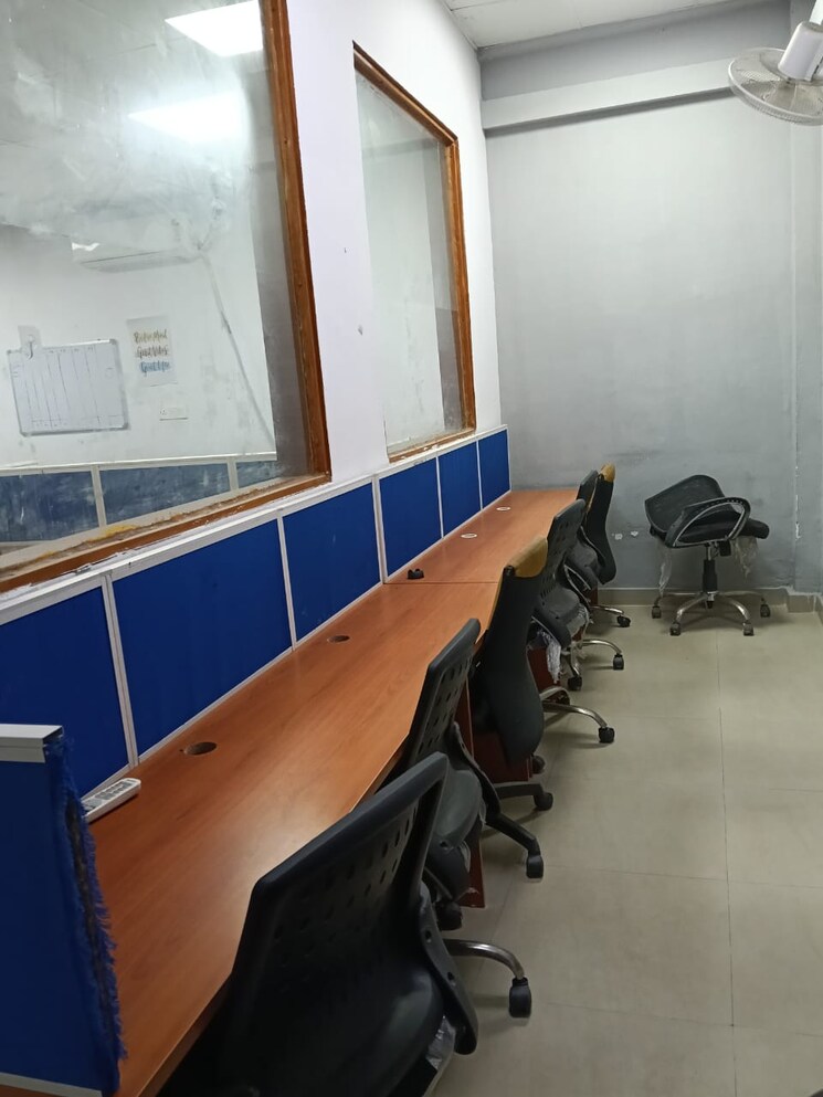 Team Area, logix-park Commercial Office Space in IT/SEZ 1000 Sq.Ft. In Sector 16 Noida 8731875