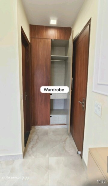 Furnished Amenities in 1 BHK Independent House at Lajpat Nagar 4 – for Rent