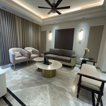 Team Area in 4 BHK Builder Floor at South City 2 – for Sale