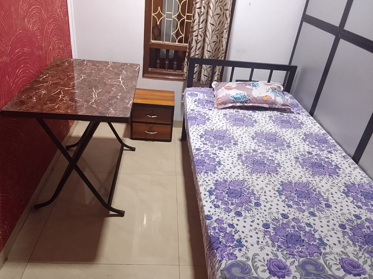 Pg For Rent in Gharapna 