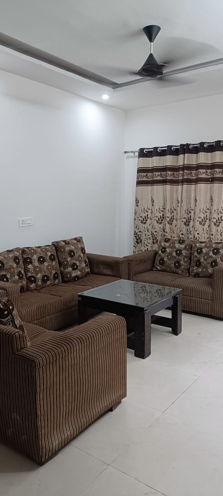Living Room, kharar kurali highway 1 Bedroom 75 Sq.Yd. Apartment In KharaR Kurali Highway Mohali 8731924