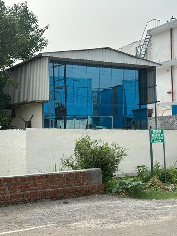  Warehouse – Exterior View View at Kasna Industrial Area, Kasna - for Rent