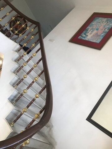 Staircase in 4 BHK Villa at Saket – for Rent