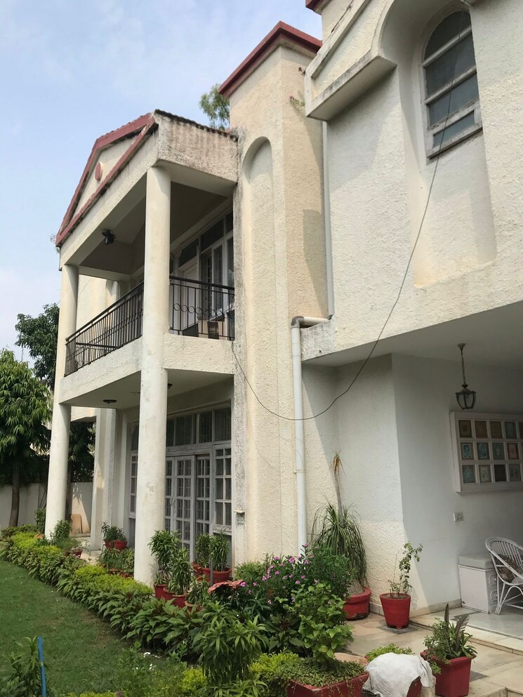 Exterior View, saket 4 Bedroom 4500 Sq.Ft. Villa In Saket Delhi 8731957
