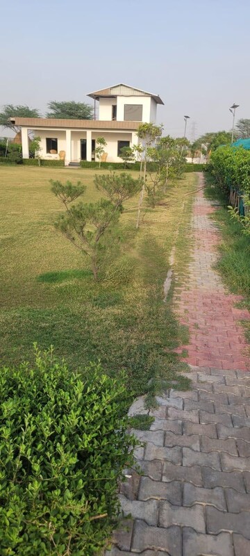  Plot – Exterior View View at Noida Greater Noida Expressway - for Sale
