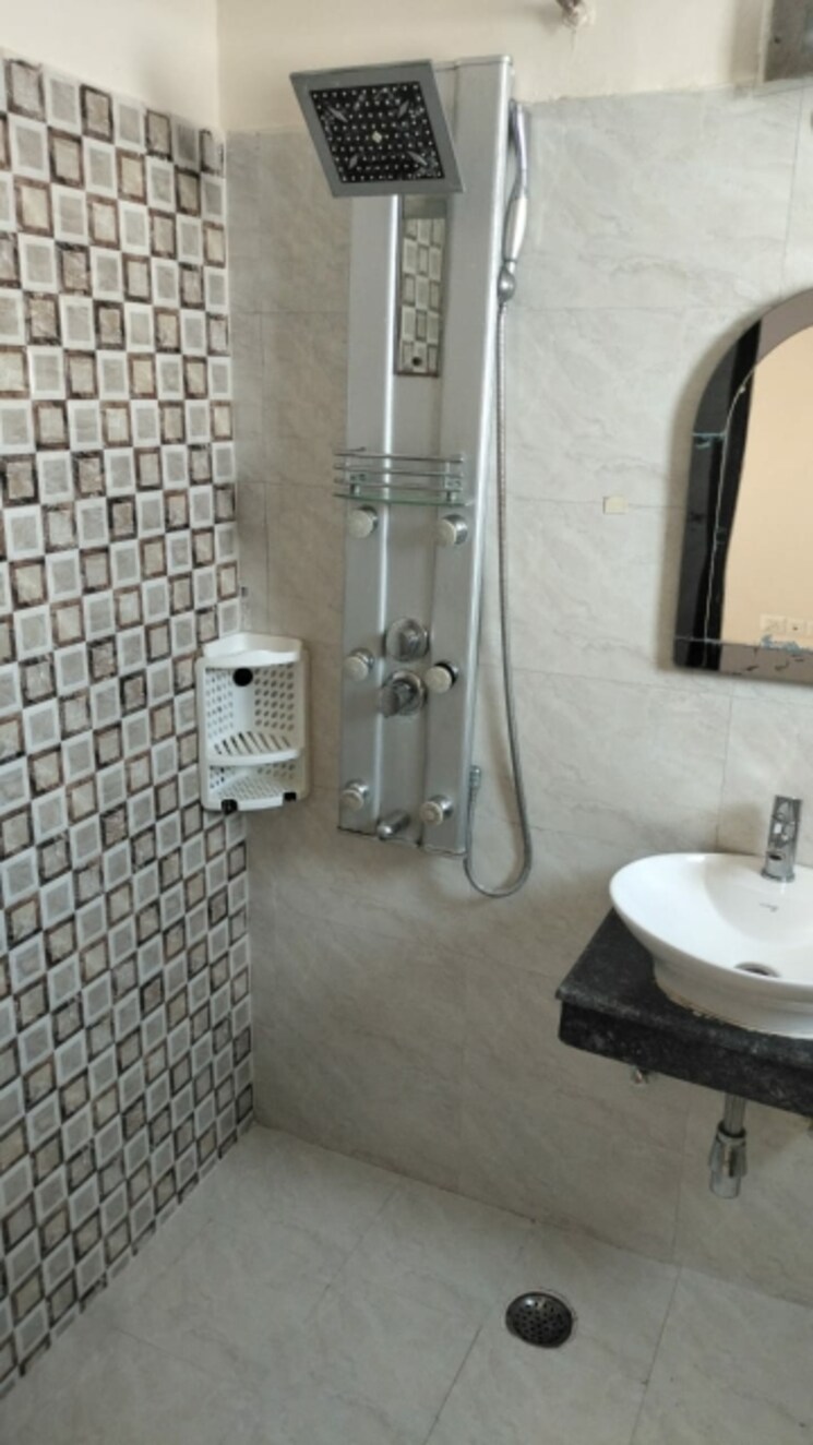 Bathroom, eureka-diya-green-city 3 Bedroom 1100 Sq.Ft. Apartment In Raj Nagar Extension Ghaziabad 8731985