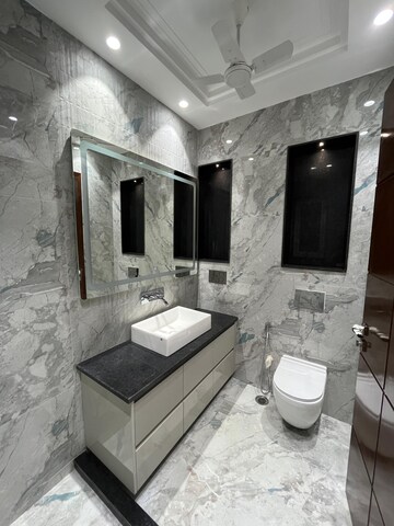 Master Bedroom in 4 BHK Builder Floor at Greater Kailash – for Sale