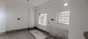 Room in 2 BHK Apartment at Sodepur – for Sale